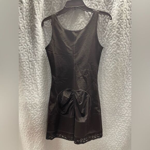 Shapeware seamless Lycra moves with you - Picture 7 of 14